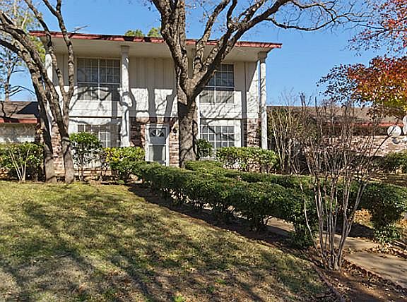 2nd image of 2609 High Oak Dr