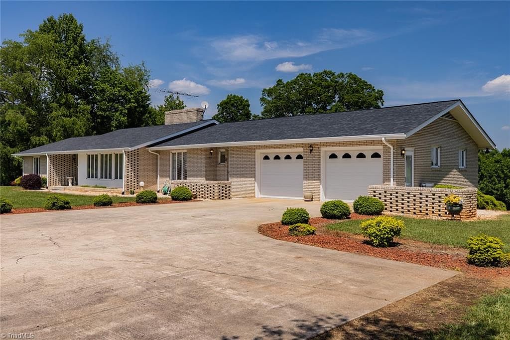 1987 N State Highway 16, Wilkesboro, NC 28697 MLS 1117976 Zillow