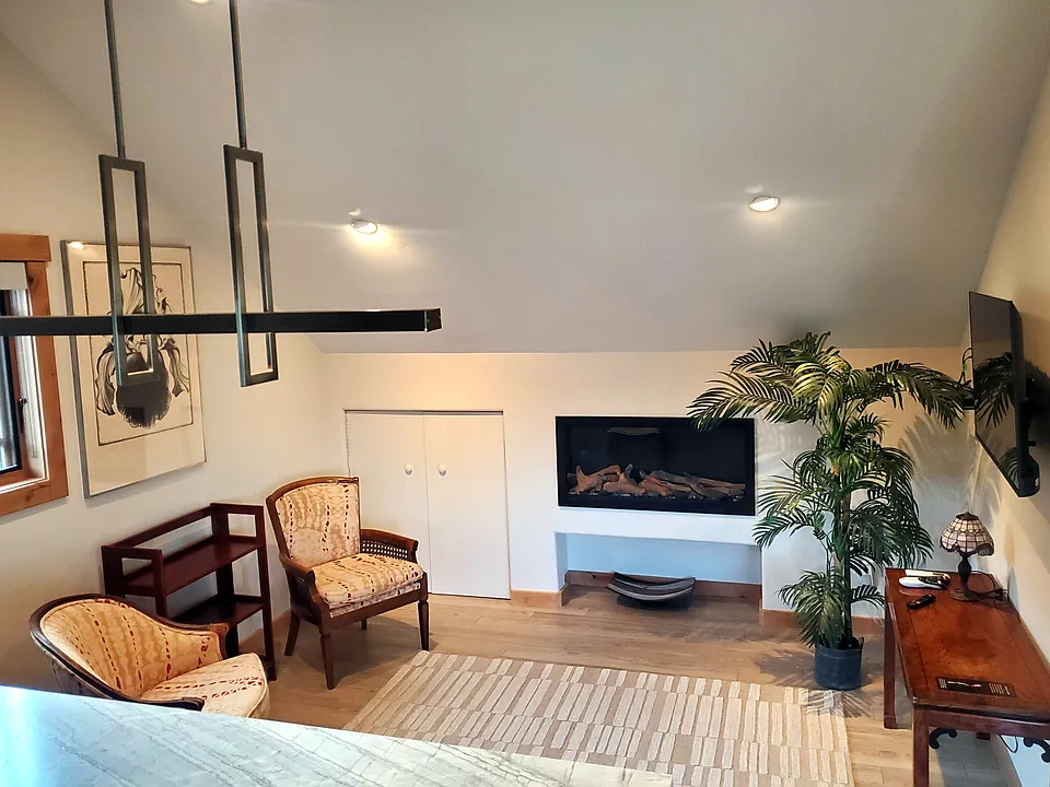 890 Sabeta Dr #894
