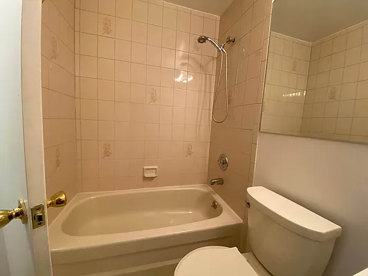 Rented by Douglas Elliman | media 34