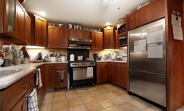 1st image of 67 Highland Dr