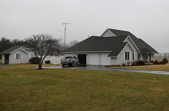4th image of 521 S County Road 600 W