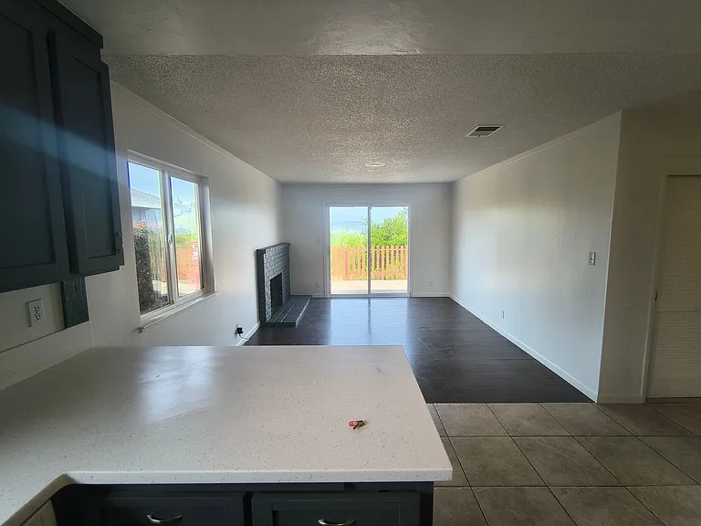 2275 Cypress Ave — Photo 18