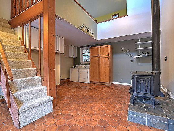 5th image of 425 Lakemont Dr
