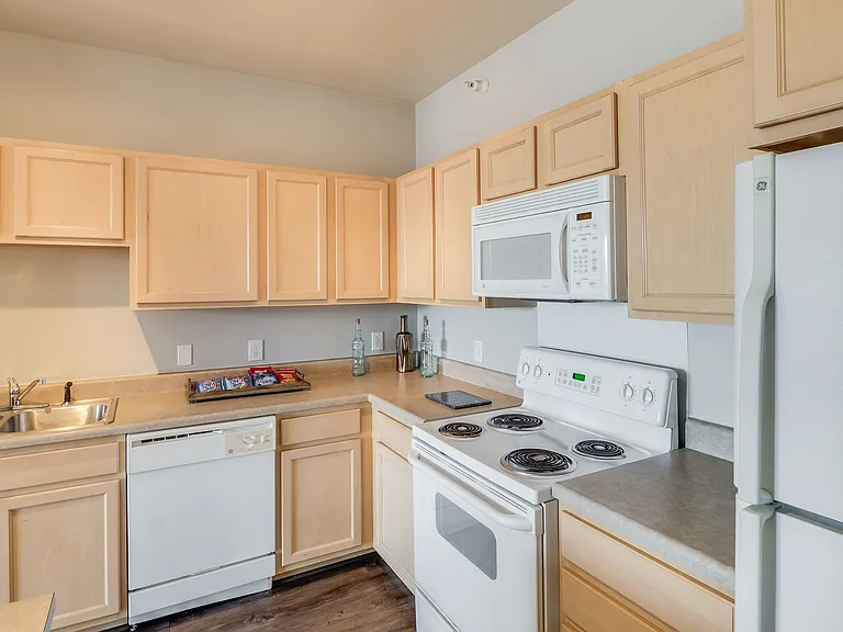 Vine Street Lofts — Photo 6