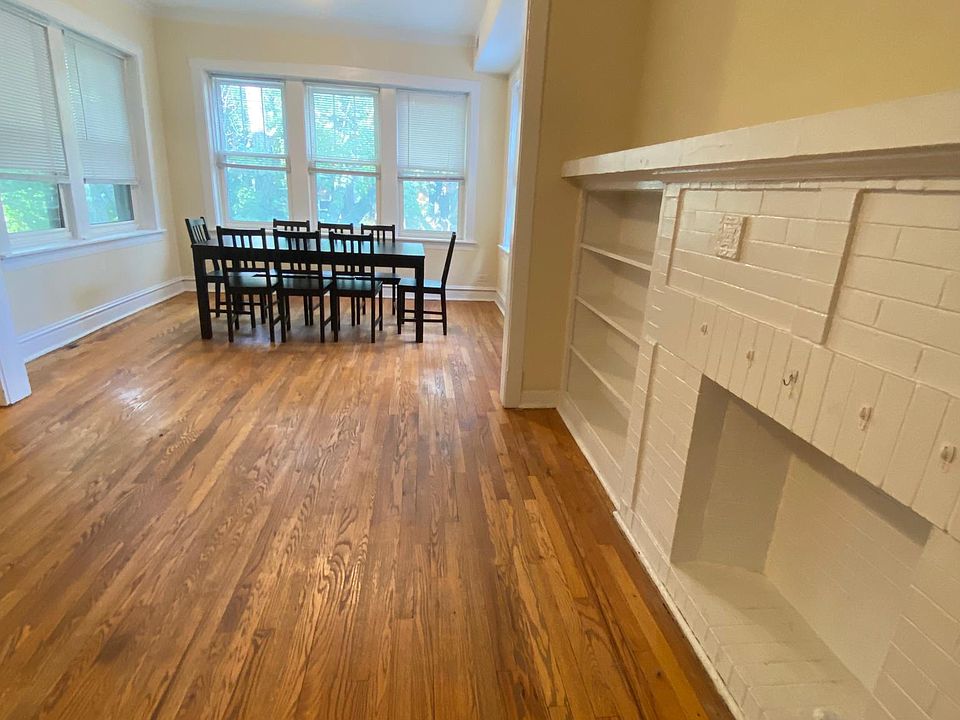 Living Room/Sunroom/Dining Space