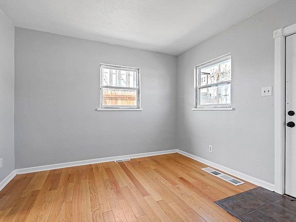 4th image of 1105 S Zenobia St #1105&1107