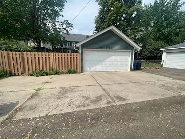 1720 Laurel Ave — Photo 21