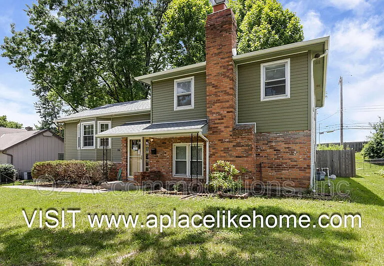 9514 Glenwood St — Photo 4