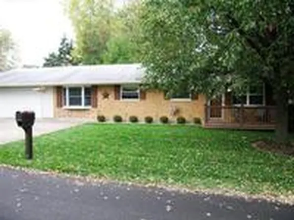 4951 Dawnwood Dr, Dayton, OH 45415