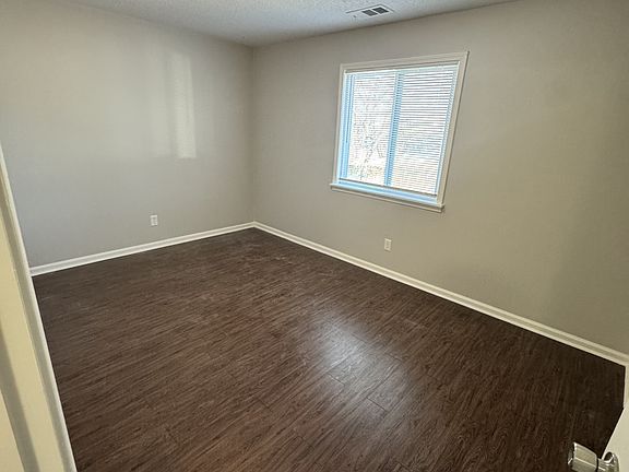 5th image of 4130-4132 Fisher St #4130-4