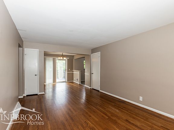 3rd image of 1519 Northridge Dr