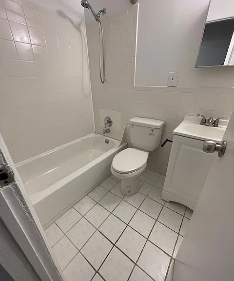 426 W 48th St #3ER — Photo 4