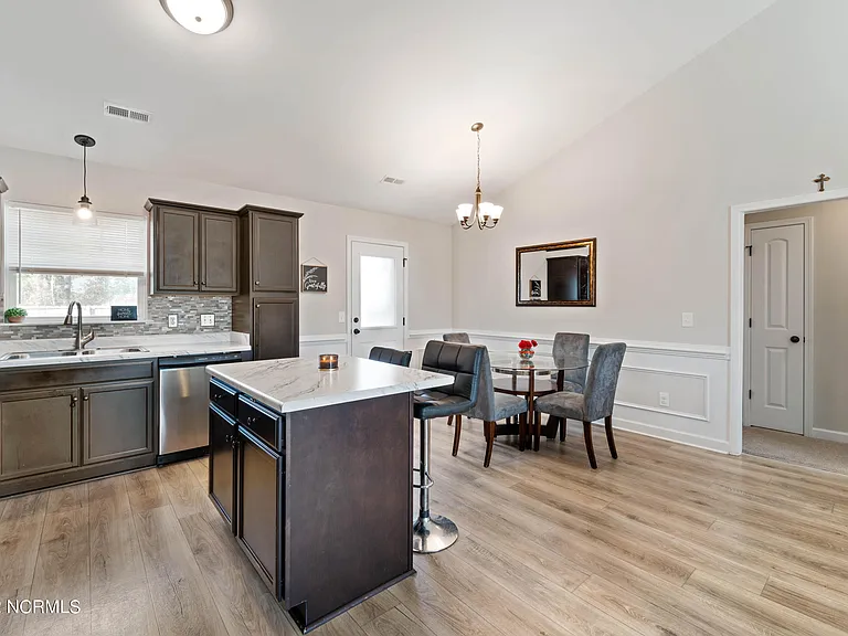 206 Bodmin Ct — Photo 9
