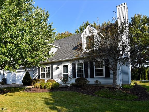 3rd image of 57 Dover Place Ln