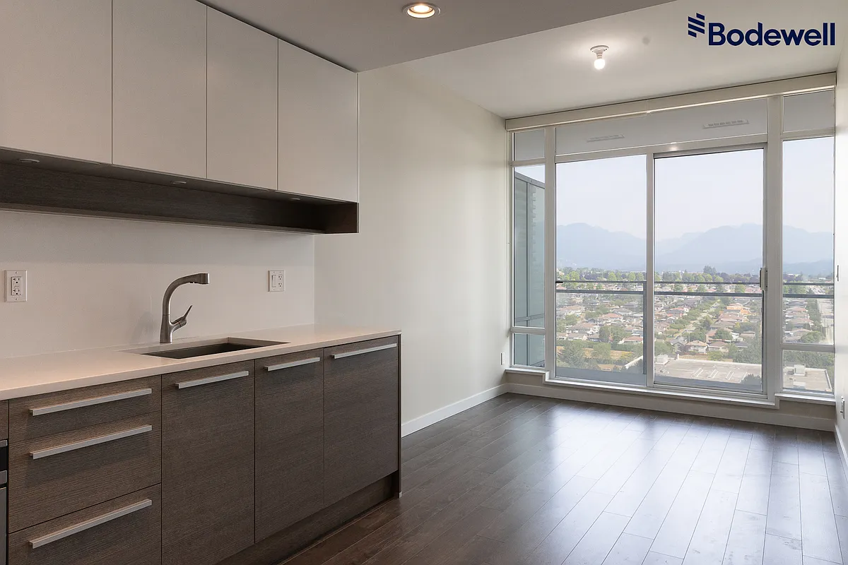 Building Photo - 4485 Skyline Dr