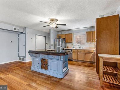 703 Meadow Woods Ln, Lawrence Township, NJ, 08648