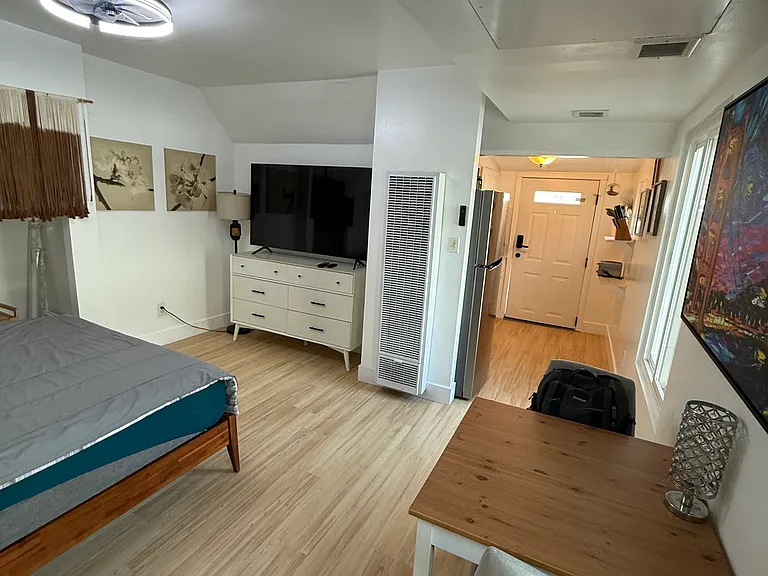 2247 Brant St #4 — Photo 10