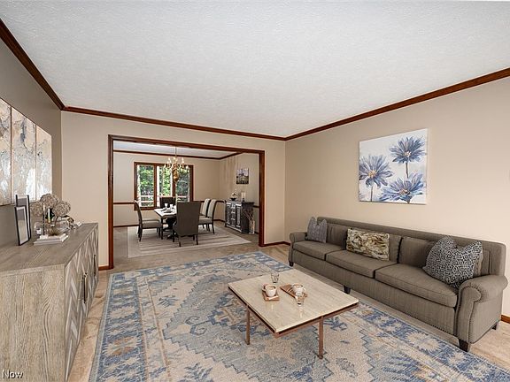 3rd image of 10610 Sherwood Trl