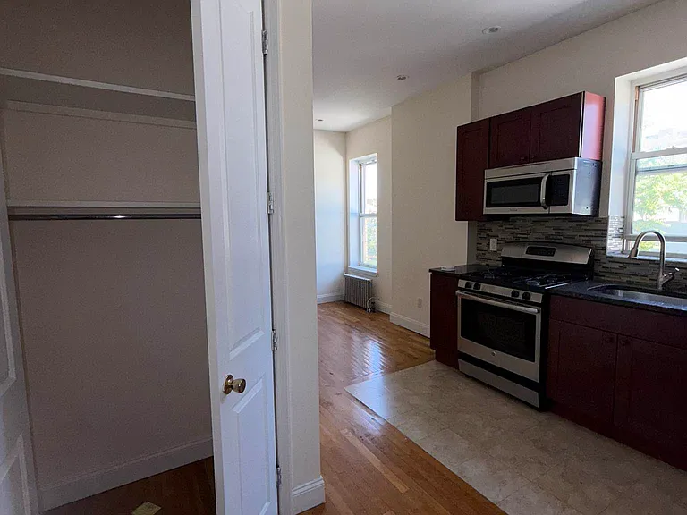 200 Linden Blvd #3C — Photo 3