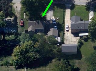 7863 James A Reed Rd, Kansas City, MO 64138