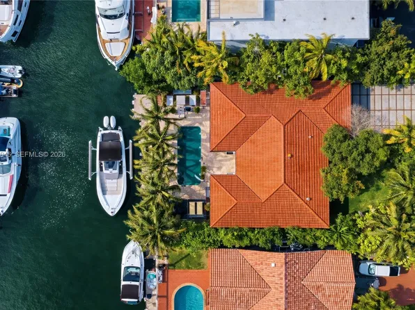 3400 NE 165th St, North Miami Beach, FL 33160