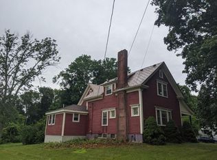 114 Hart St, Taunton, MA 02780