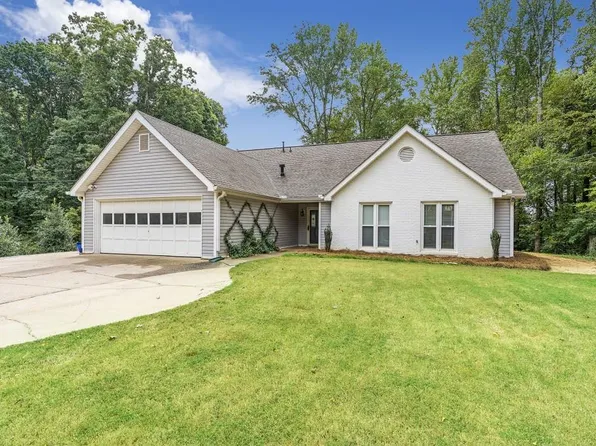 4055 Derby Dr, Cumming, GA 30040