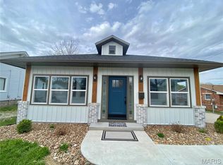 605 Milton Rd, Alton, IL 62002