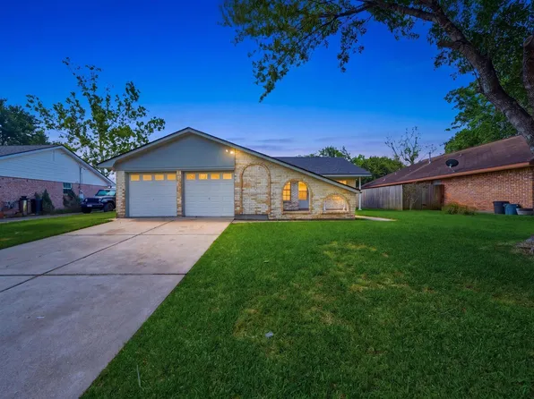 2003 Williamsburg Ct S, League City, TX 77573