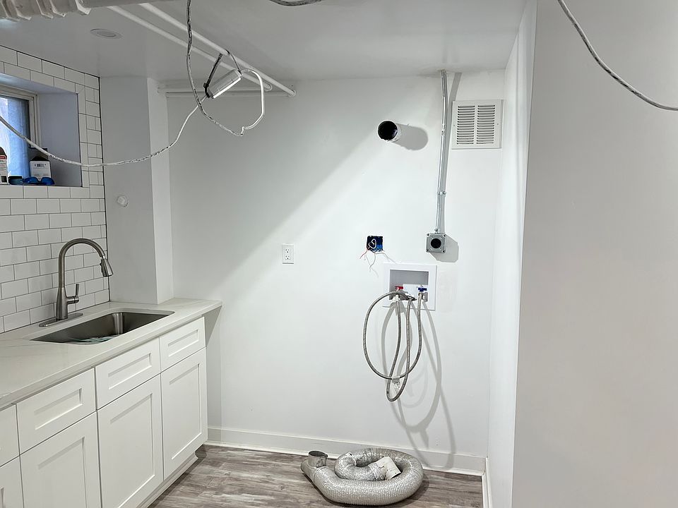 kitchen / laundry area
