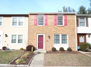 5815 High Bluff Ct, Burke, VA 22015