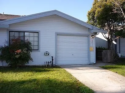 10453 Sierra Crest Way photo 1