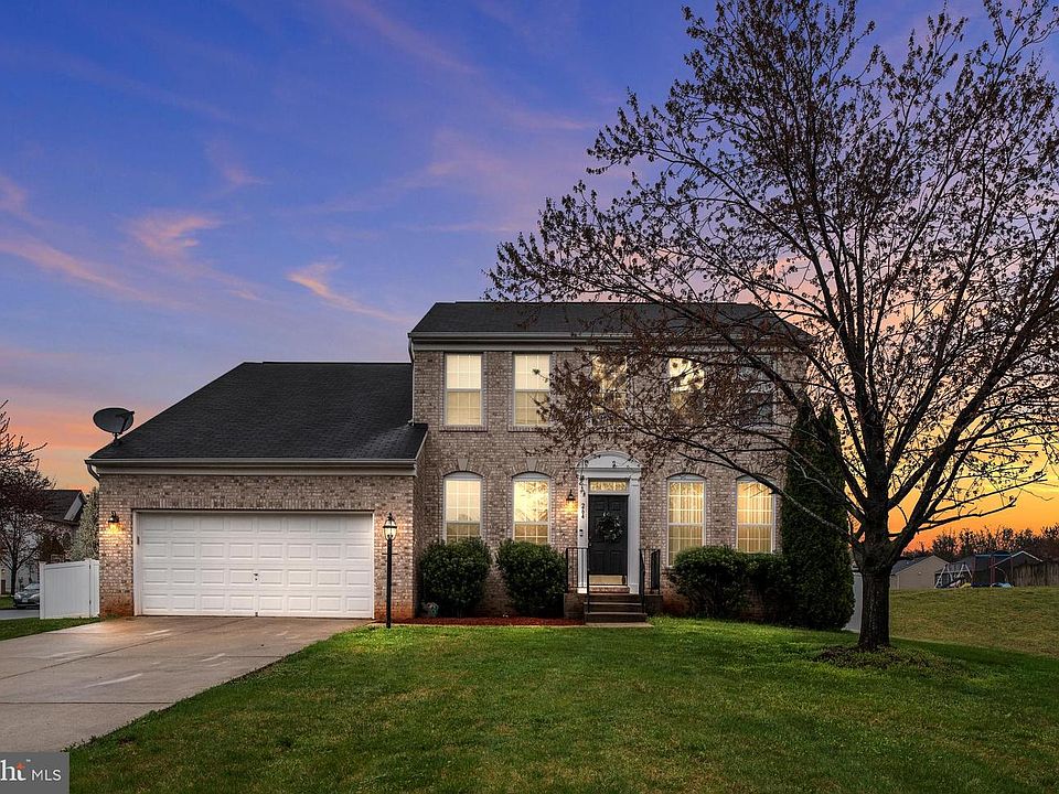 1st image of 264 Parker Pl