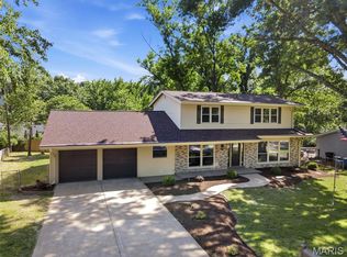 12978 Bellerive Estates Dr, Saint Louis, MO 63141