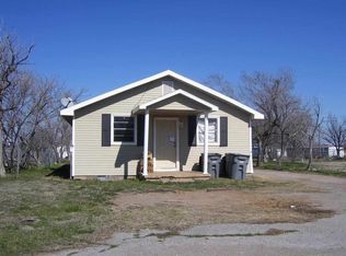 1909 SW Douglas Ave, Lawton, OK 73501