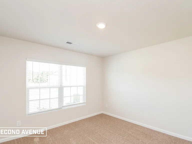 1013 Sease Garden Ct — Photo 6