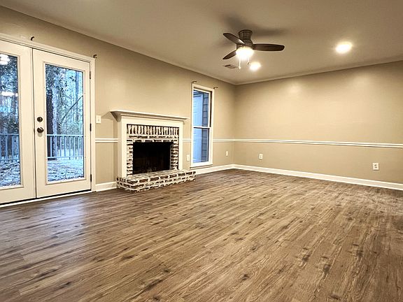 5th image of 2794 New South Dr