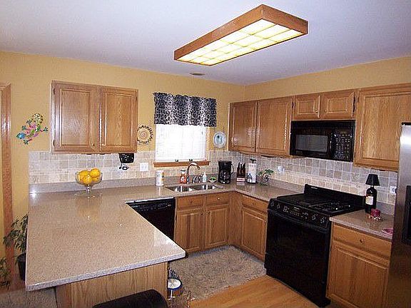 4th image of 238 Buckingham Dr