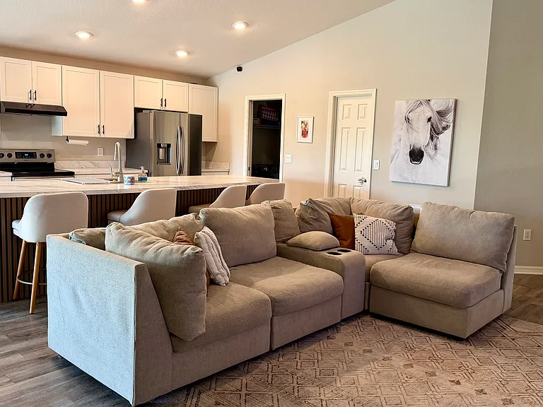 6896 Gideon Cir — Photo 10