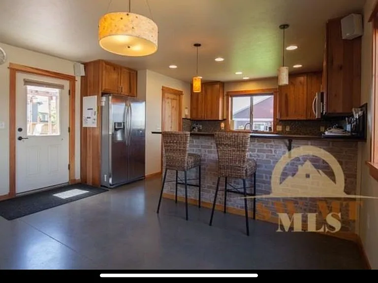 4020 Annie St — Photo 12