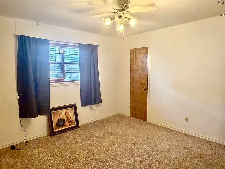 4115 Kingsbury Dr — Photo 8