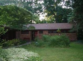 1410 Lewis Ave, Saint Joseph, MI 49085