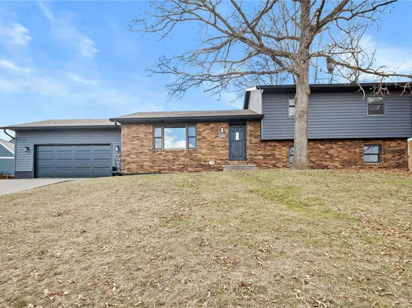 1404 Sunrise Dr, Knoxville, IA 50138