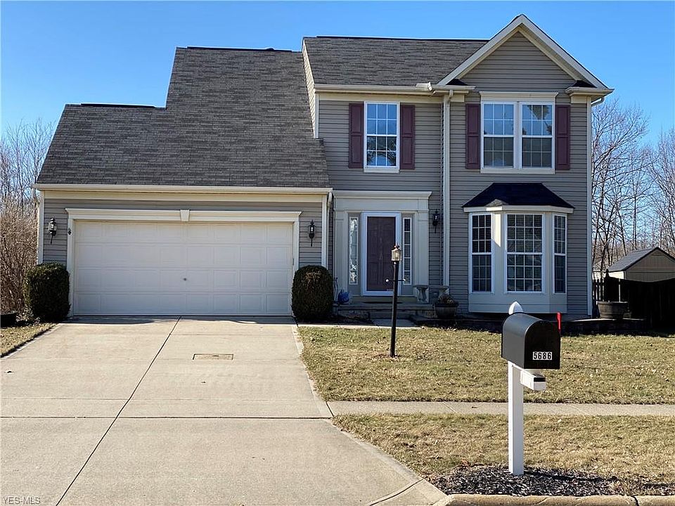 1st image of 5686 Rosemont Way