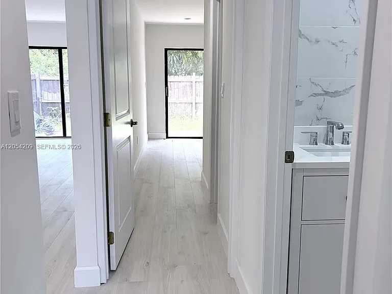 3809 SW 82nd Ave #V-20 — Photo 10