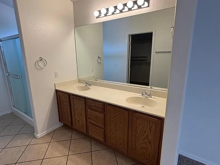 5036 E Catalina Ct — Photo 5