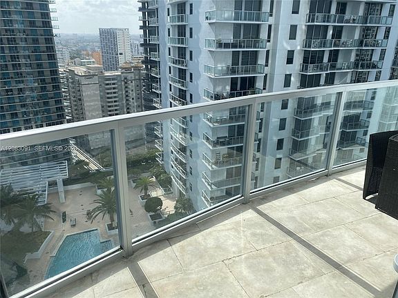 5th image of 1060 Brickell Ave APT 1713