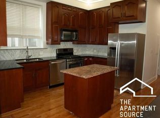 3152 N Pine Grove Ave #1F, Chicago, IL 60657