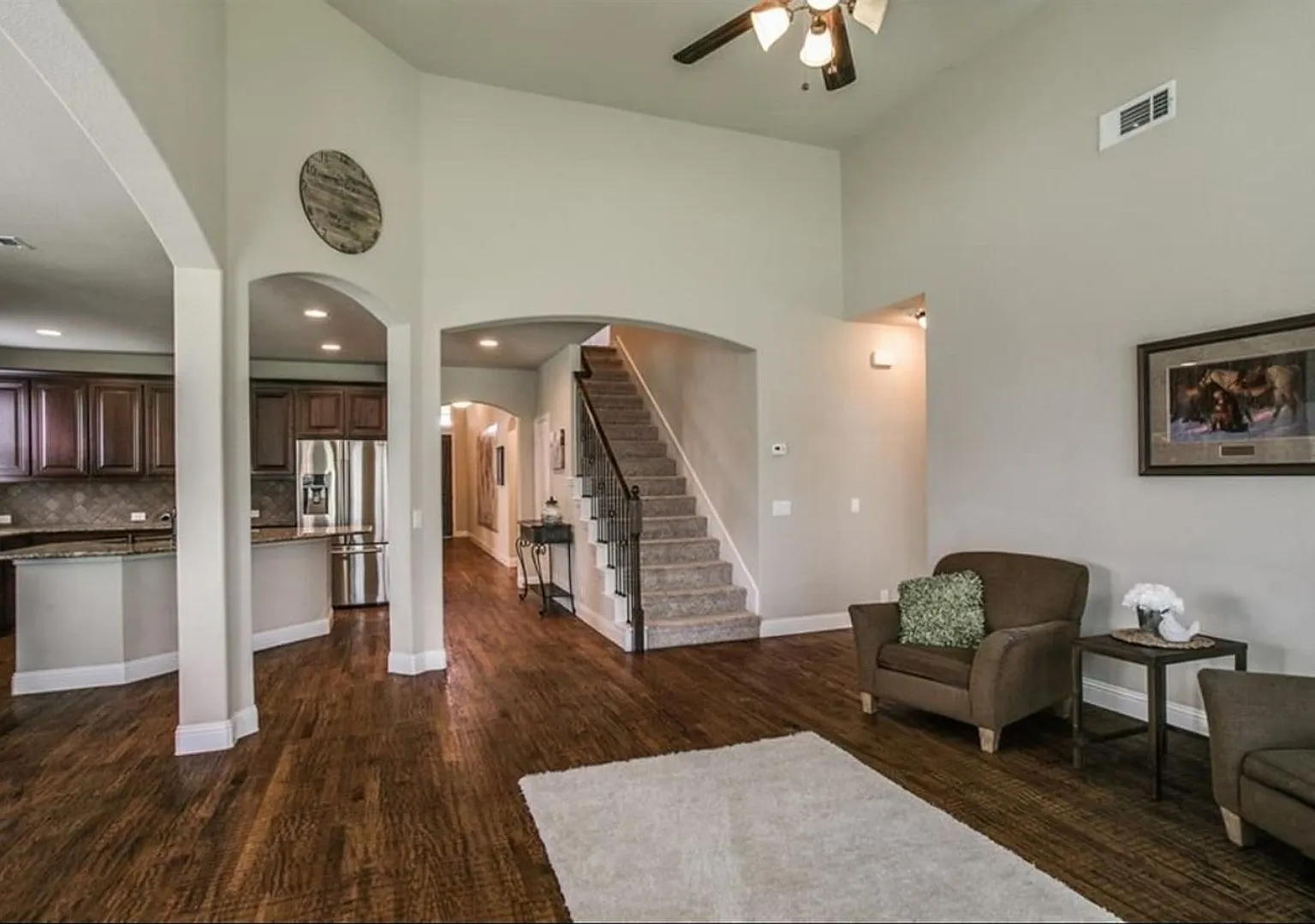 Spacious 4BR House in Melissa — Photo 4